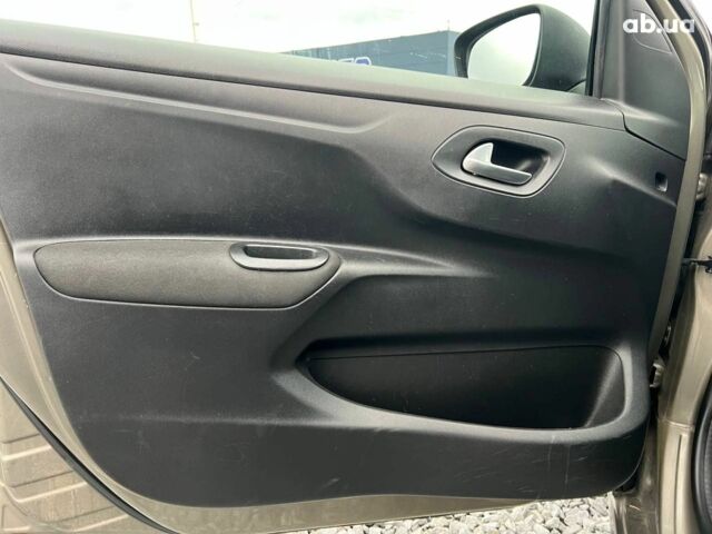 Коричневый Ситроен С-Элизе, объемом двигателя 1.6 л и пробегом 148 тыс. км за 8490 $, фото 14 на Automoto.ua