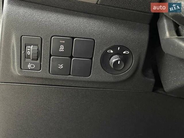 Ситроен С-Элизе, объемом двигателя 1.6 л и пробегом 124 тыс. км за 10100 $, фото 17 на Automoto.ua