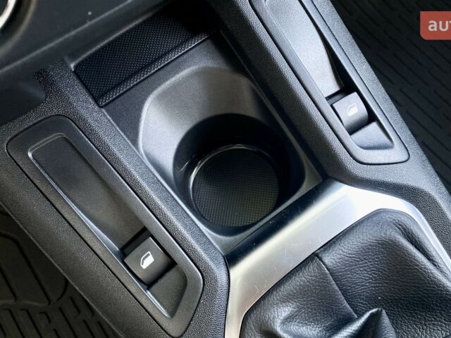 Сітроен С-Елізє 2024 у Києві на Automoto.ua Сітроен С-Елізє, об'ємом двигуна 1.59 л та пробігом 0 тис. км за 16301 $, фото 21 на Automoto.ua