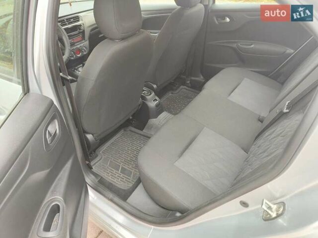 Серый Ситроен С-Элизе, объемом двигателя 1.56 л и пробегом 164 тыс. км за 6500 $, фото 14 на Automoto.ua