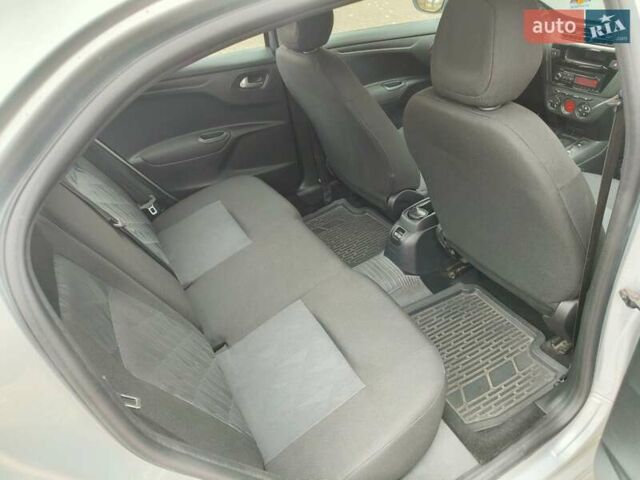 Серый Ситроен С-Элизе, объемом двигателя 1.56 л и пробегом 164 тыс. км за 6500 $, фото 15 на Automoto.ua