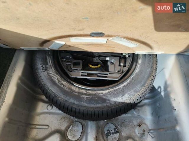 Серый Ситроен С-Элизе, объемом двигателя 1.56 л и пробегом 164 тыс. км за 6500 $, фото 29 на Automoto.ua