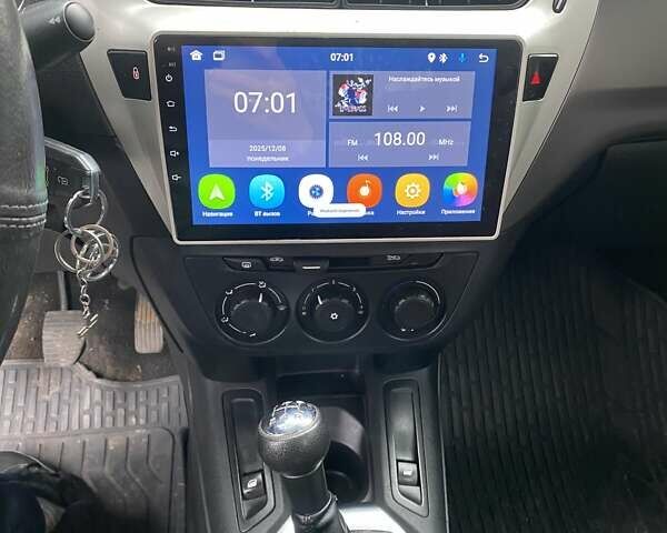 Серый Ситроен С-Элизе, объемом двигателя 1.56 л и пробегом 235 тыс. км за 5400 $, фото 9 на Automoto.ua