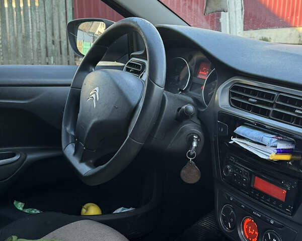Серый Ситроен С-Элизе, объемом двигателя 1.56 л и пробегом 230 тыс. км за 6400 $, фото 12 на Automoto.ua