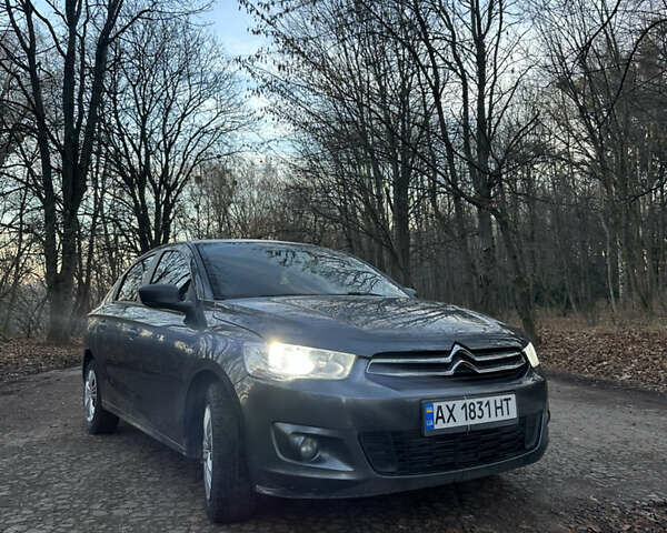 Серый Ситроен С-Элизе, объемом двигателя 1.2 л и пробегом 262 тыс. км за 3599 $, фото 2 на Automoto.ua