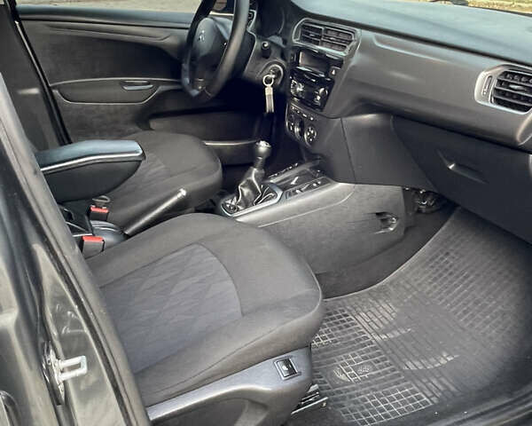 Серый Ситроен С-Элизе, объемом двигателя 1.59 л и пробегом 139 тыс. км за 6700 $, фото 23 на Automoto.ua