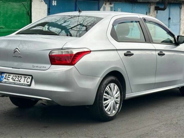 Серый Ситроен С-Элизе, объемом двигателя 1.2 л и пробегом 120 тыс. км за 4800 $, фото 3 на Automoto.ua