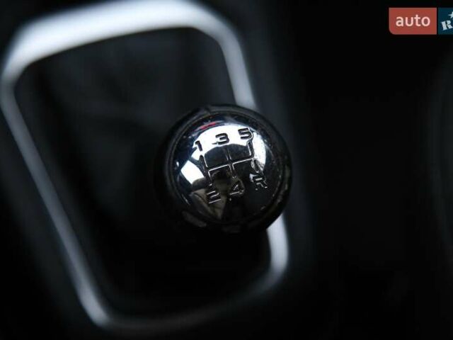 Сірий Сітроен С-Елізє, об'ємом двигуна 1.56 л та пробігом 176 тис. км за 6600 $, фото 18 на Automoto.ua