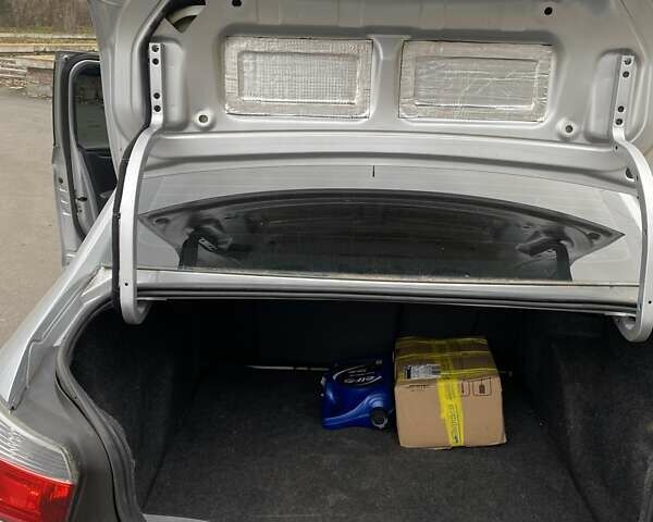 Серый Ситроен С-Элизе, объемом двигателя 1.56 л и пробегом 235 тыс. км за 5400 $, фото 11 на Automoto.ua