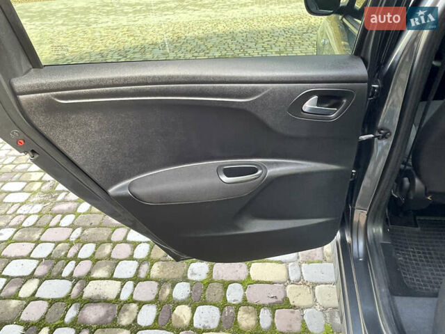 Серый Ситроен С-Элизе, объемом двигателя 1.59 л и пробегом 139 тыс. км за 6700 $, фото 40 на Automoto.ua