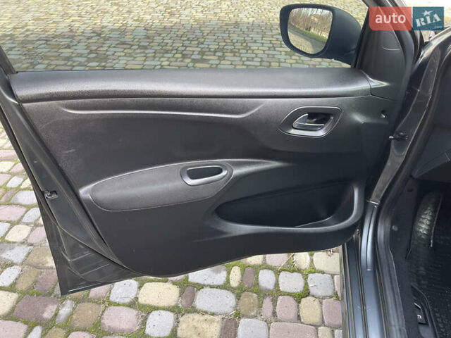 Серый Ситроен С-Элизе, объемом двигателя 1.59 л и пробегом 139 тыс. км за 6700 $, фото 30 на Automoto.ua