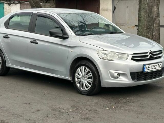 Серый Ситроен С-Элизе, объемом двигателя 1.2 л и пробегом 120 тыс. км за 4800 $, фото 2 на Automoto.ua