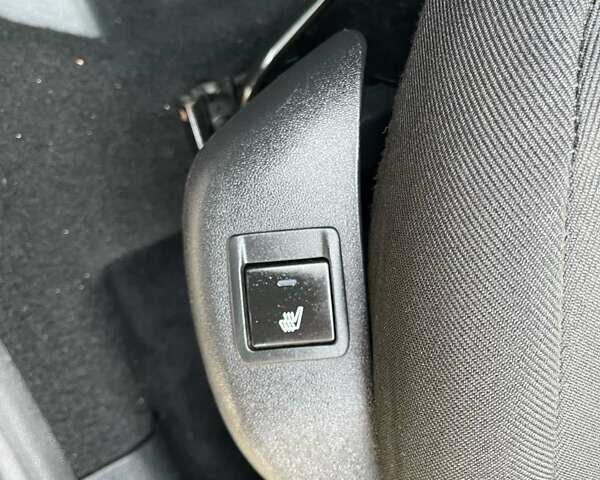 Серый Ситроен С-Элизе, объемом двигателя 1.59 л и пробегом 139 тыс. км за 6700 $, фото 29 на Automoto.ua