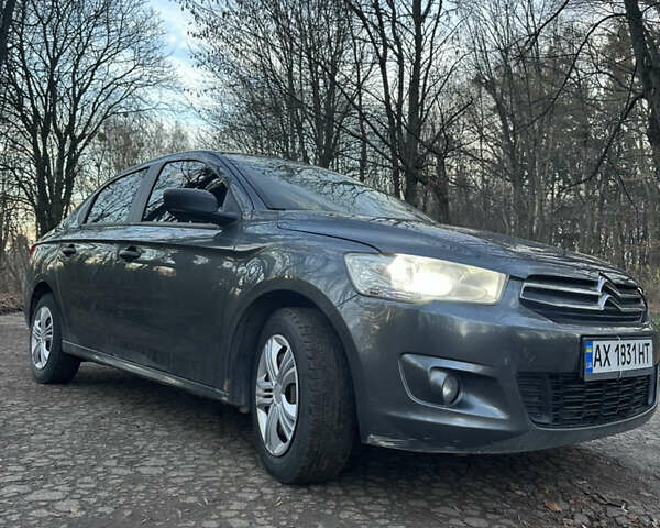 Серый Ситроен С-Элизе, объемом двигателя 1.2 л и пробегом 262 тыс. км за 3599 $, фото 1 на Automoto.ua
