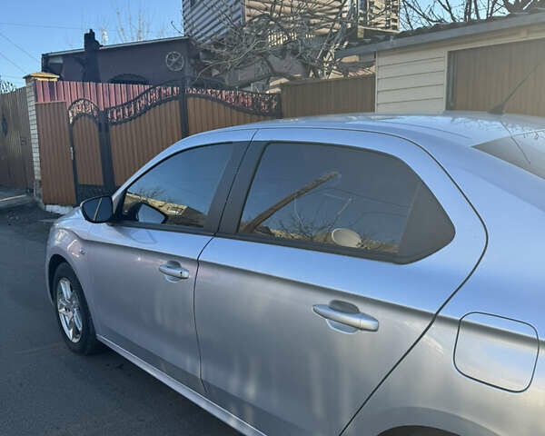 Серый Ситроен С-Элизе, объемом двигателя 1.56 л и пробегом 230 тыс. км за 6400 $, фото 5 на Automoto.ua