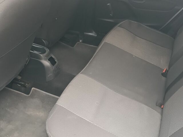 Серый Ситроен С-Элизе, объемом двигателя 1.6 л и пробегом 229 тыс. км за 6299 $, фото 3 на Automoto.ua