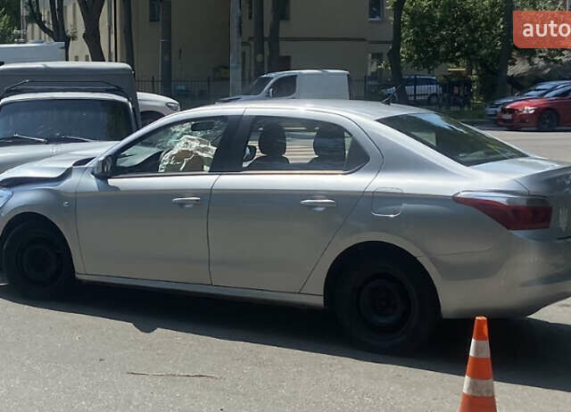Сірий Сітроен С-Елізє, об'ємом двигуна 1.56 л та пробігом 225 тис. км за 3500 $, фото 6 на Automoto.ua