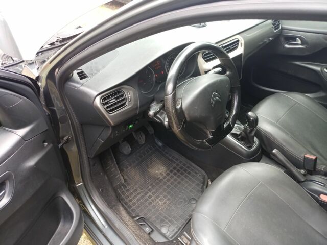 Серый Ситроен С-Элизе, объемом двигателя 1.2 л и пробегом 215 тыс. км за 5000 $, фото 5 на Automoto.ua