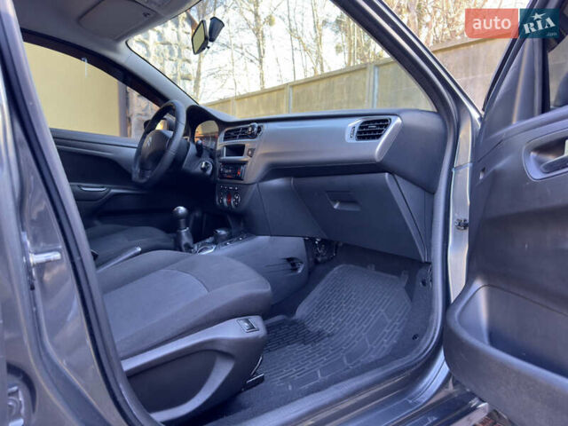 Серый Ситроен С-Элизе, объемом двигателя 1.56 л и пробегом 145 тыс. км за 8600 $, фото 53 на Automoto.ua