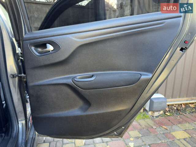 Серый Ситроен С-Элизе, объемом двигателя 1.56 л и пробегом 145 тыс. км за 8600 $, фото 50 на Automoto.ua