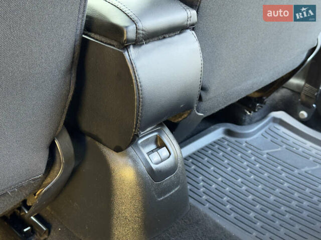 Серый Ситроен С-Элизе, объемом двигателя 1.56 л и пробегом 145 тыс. км за 8600 $, фото 47 на Automoto.ua