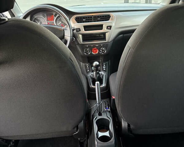 Серый Ситроен С-Элизе, объемом двигателя 1.2 л и пробегом 92 тыс. км за 7400 $, фото 23 на Automoto.ua