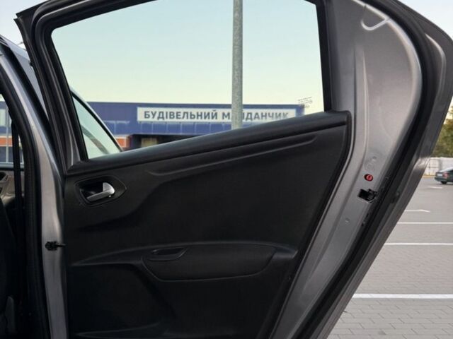 Сірий Сітроен С-Елізє, об'ємом двигуна 1.2 л та пробігом 92 тис. км за 7400 $, фото 21 на Automoto.ua