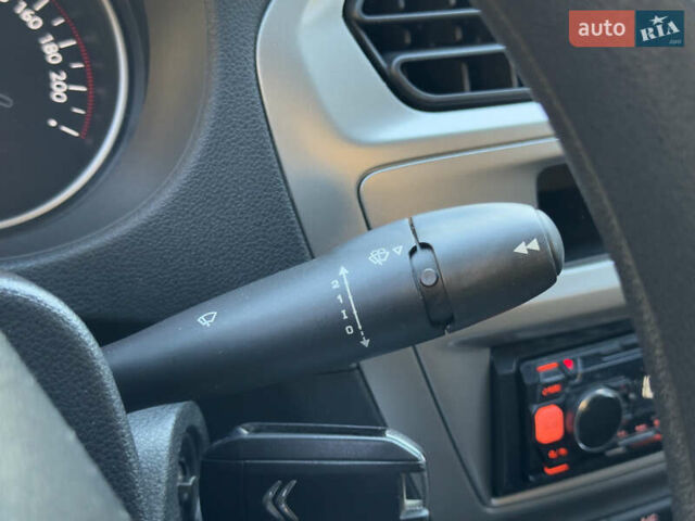 Серый Ситроен С-Элизе, объемом двигателя 1.56 л и пробегом 145 тыс. км за 8600 $, фото 61 на Automoto.ua