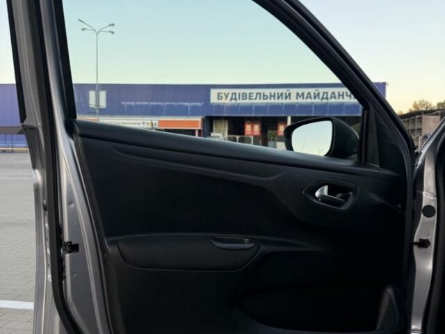 Сірий Сітроен С-Елізє, об'ємом двигуна 1.2 л та пробігом 92 тис. км за 7400 $, фото 20 на Automoto.ua