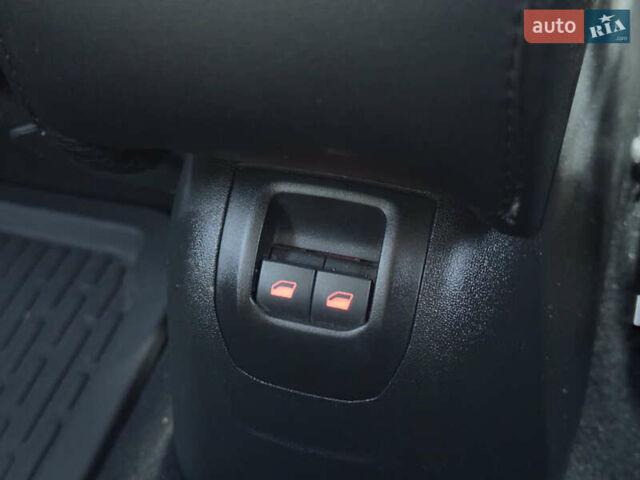 Серый Ситроен С-Элизе, объемом двигателя 1.56 л и пробегом 145 тыс. км за 8600 $, фото 62 на Automoto.ua