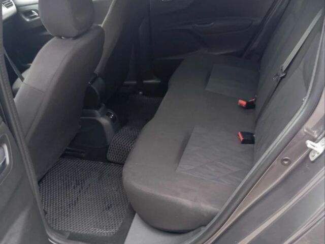 Сітроен С-Елізє 2018 у Хусте на Automoto.ua Сірий Сітроен С-Елізє, об'ємом двигуна 1.2 л та пробігом 176 тис. км за 8000 $, фото 7 на Automoto.ua