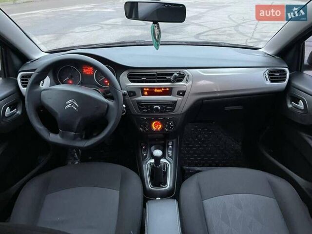 Серый Ситроен С-Элизе, объемом двигателя 1.59 л и пробегом 155 тыс. км за 8300 $, фото 6 на Automoto.ua