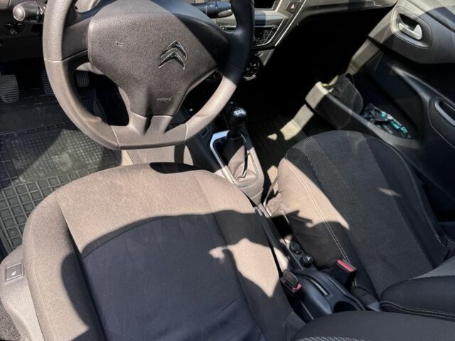 Серый Ситроен С-Элизе, объемом двигателя 1.6 л и пробегом 123 тыс. км за 7300 $, фото 10 на Automoto.ua