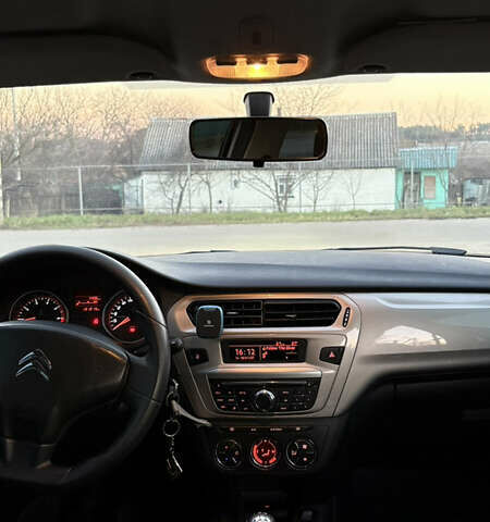 Серый Ситроен С-Элизе, объемом двигателя 1.59 л и пробегом 131 тыс. км за 8000 $, фото 12 на Automoto.ua