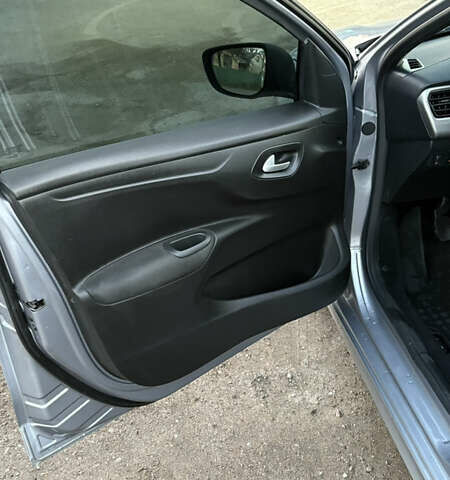 Серый Ситроен С-Элизе, объемом двигателя 1.59 л и пробегом 131 тыс. км за 8000 $, фото 13 на Automoto.ua