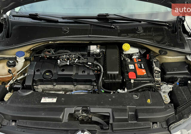 Серый Ситроен С-Элизе, объемом двигателя 1.59 л и пробегом 61 тыс. км за 10300 $, фото 19 на Automoto.ua