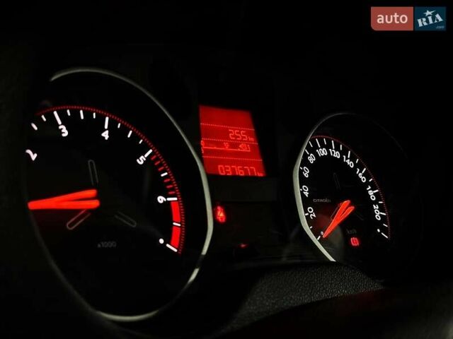 Серый Ситроен С-Элизе, объемом двигателя 1.6 л и пробегом 37 тыс. км за 11900 $, фото 38 на Automoto.ua