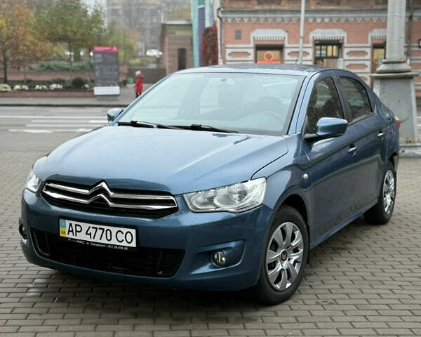 Синий Ситроен С-Элизе, объемом двигателя 1.2 л и пробегом 129 тыс. км за 3650 $, фото 1 на Automoto.ua