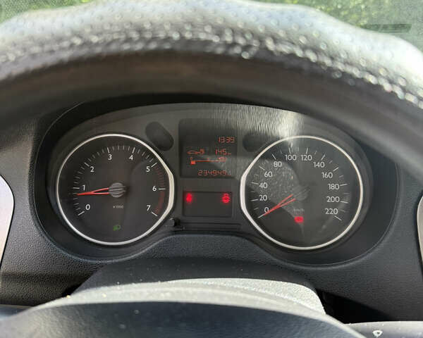 Синій Сітроен С-Елізє, об'ємом двигуна 1.6 л та пробігом 223 тис. км за 3500 $, фото 8 на Automoto.ua