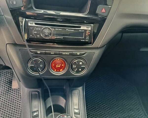 Синій Сітроен С-Елізє, об'ємом двигуна 1.59 л та пробігом 180 тис. км за 6900 $, фото 27 на Automoto.ua