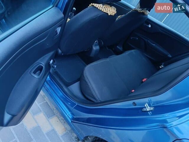 Синий Ситроен С-Элизе, объемом двигателя 1.2 л и пробегом 71 тыс. км за 6500 $, фото 9 на Automoto.ua