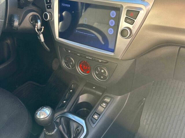 Синий Ситроен С-Элизе, объемом двигателя 1.6 л и пробегом 159 тыс. км за 8150 $, фото 12 на Automoto.ua