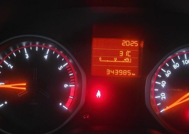 Синій Сітроен С-Елізє, об'ємом двигуна 1.2 л та пробігом 344 тис. км за 5699 $, фото 15 на Automoto.ua