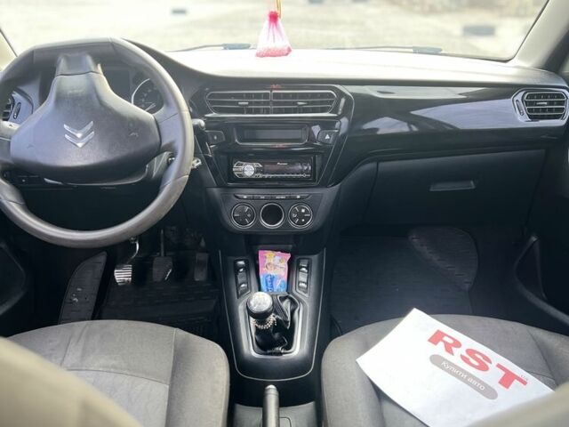 Синий Ситроен С-Элизе, объемом двигателя 1.2 л и пробегом 350 тыс. км за 4250 $, фото 5 на Automoto.ua