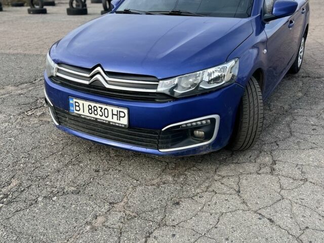 Синий Ситроен С-Элизе, объемом двигателя 1.2 л и пробегом 350 тыс. км за 4250 $, фото 3 на Automoto.ua