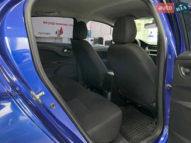 Синий Ситроен С-Элизе, объемом двигателя 1.2 л и пробегом 260 тыс. км за 4490 $, фото 30 на Automoto.ua