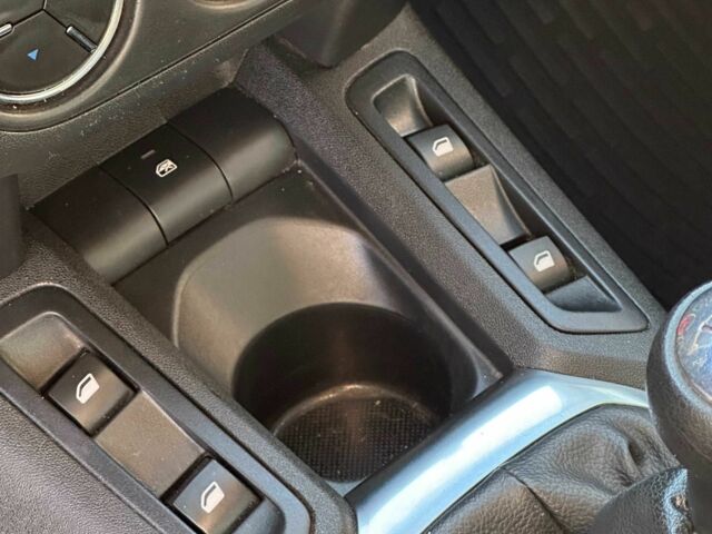 Синий Ситроен С-Элизе, объемом двигателя 1.6 л и пробегом 159 тыс. км за 8150 $, фото 16 на Automoto.ua