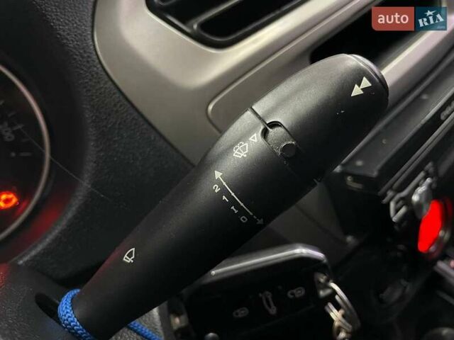 Синий Ситроен С-Элизе, объемом двигателя 1.2 л и пробегом 260 тыс. км за 4490 $, фото 24 на Automoto.ua