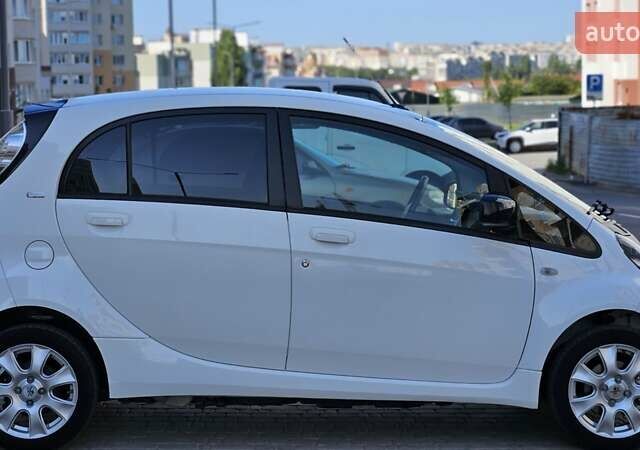Белый Ситроен С-Зеро, объемом двигателя 0 л и пробегом 71 тыс. км за 5500 $, фото 5 на Automoto.ua