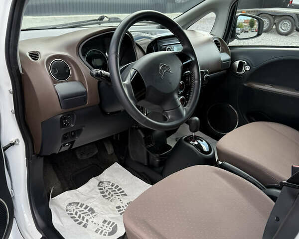 Белый Ситроен С-Зеро, объемом двигателя 0 л и пробегом 95 тыс. км за 3950 $, фото 18 на Automoto.ua